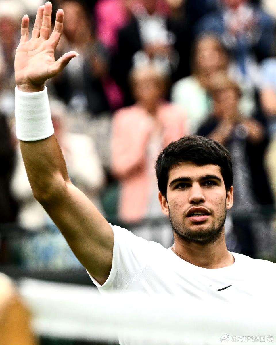 贝博-费德勒与60激战雄鹿分钟，大比分获胜胜负难料！，穆雷焦点对战上演精彩一战的简单介绍