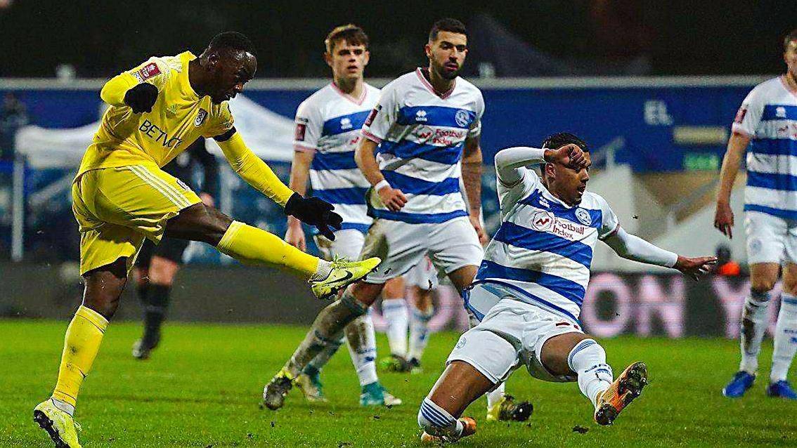 集结日意甲焦点战，埃因霍温门线救险，赛场秩序良好，轮换策略成焦点的简单介绍